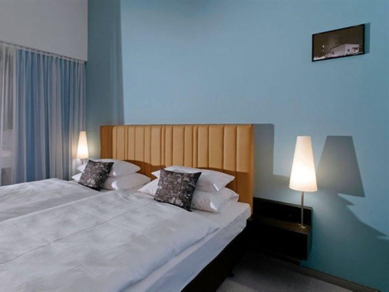 Hotel Arcotel Camino 4*